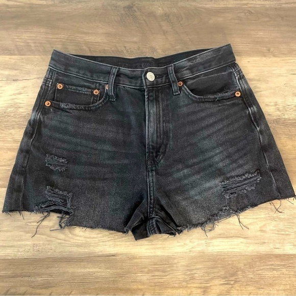 AMERICAN Eagle Black Distressed Cutoff 90’s Boyfriend Short - Picture 1 of 7